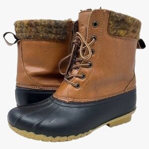 Magellan Outdoors Faux Fur Lace Up Duck Boots Women’s Size 8
